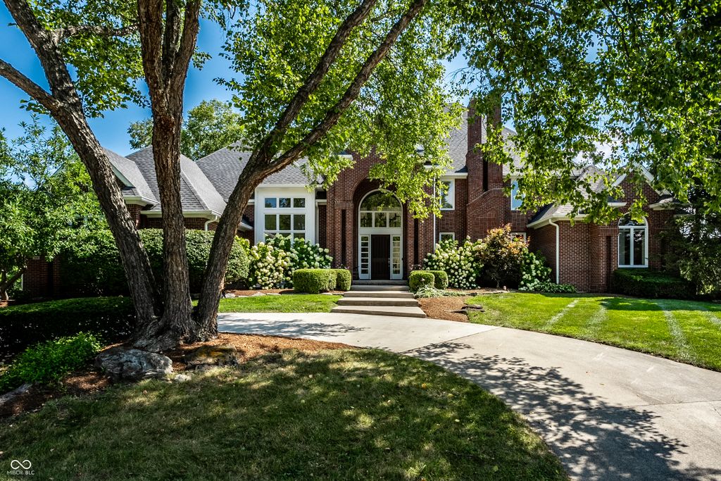 10571 Chatham Court, Carmel, IN 46032