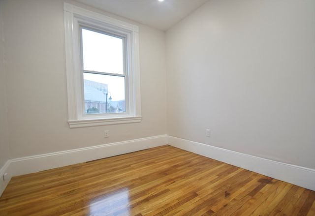 31 Harvard St. 2, Brookline, MA 02445