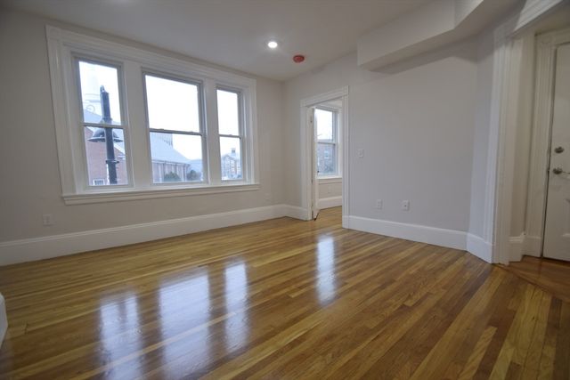 31 Harvard St. 2, Brookline, MA 02445