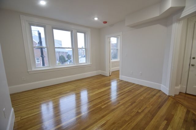 31 Harvard St. 2, Brookline, MA 02445