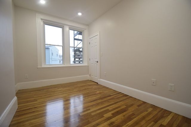 31 Harvard St. 2, Brookline, MA 02445
