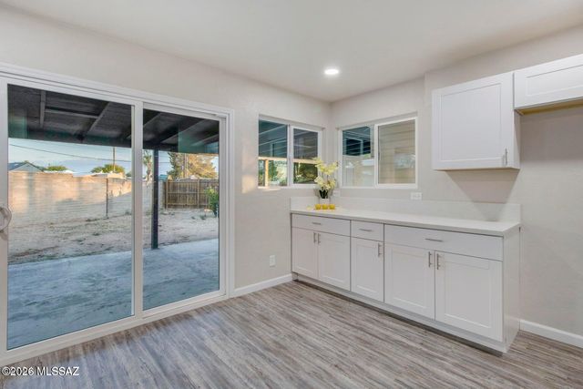 8202 E Kenyon Drive, Tucson, AZ 85710