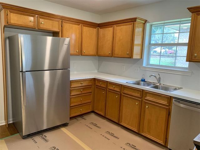 300 Baber Street, Brenham, TX 77833