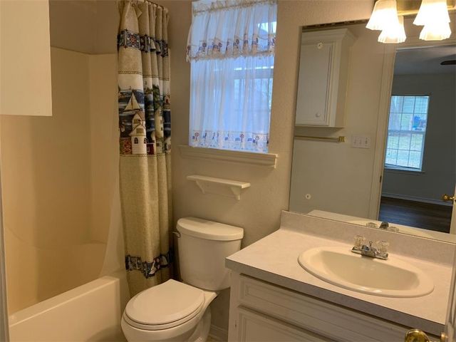 300 Baber Street, Brenham, TX 77833