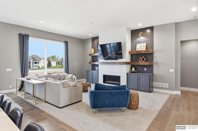 3905 N 269TH Circle, Valley, NE 68064