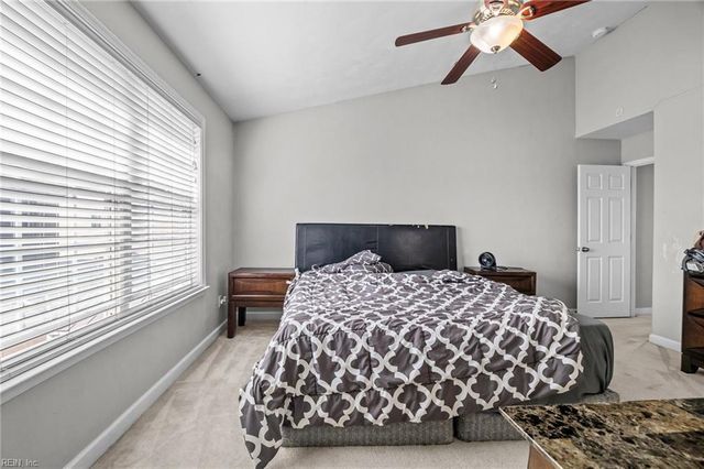 1024 Middle ST, Chesapeake, VA 23324