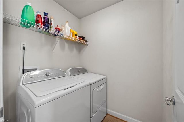 1024 Middle ST, Chesapeake, VA 23324