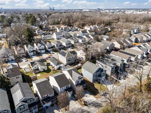 1024 Middle ST, Chesapeake, VA 23324