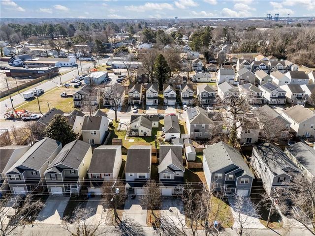 1024 Middle ST, Chesapeake, VA 23324