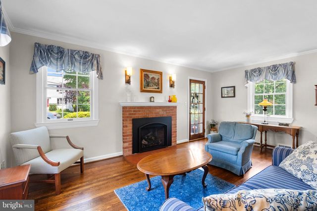 9714 NASSAU LN, Silver Spring, MD 20901