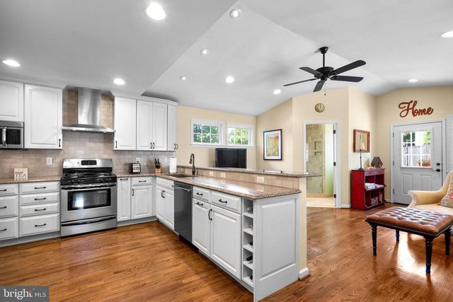 9714 NASSAU LN, Silver Spring, MD 20901