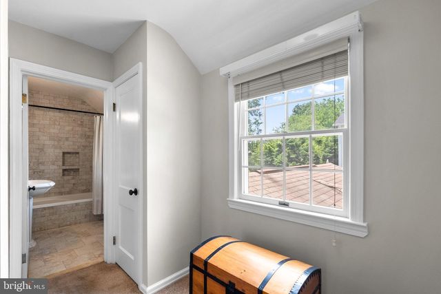 9714 NASSAU LN, Silver Spring, MD 20901