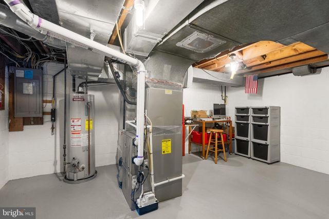 9714 NASSAU LN, Silver Spring, MD 20901