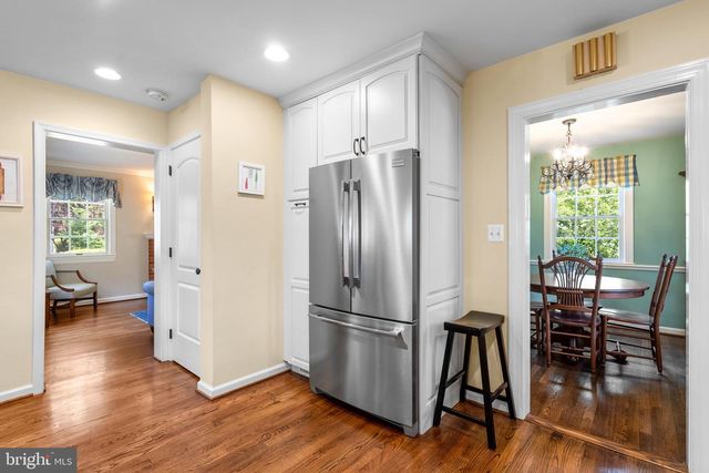 9714 NASSAU LN, Silver Spring, MD 20901