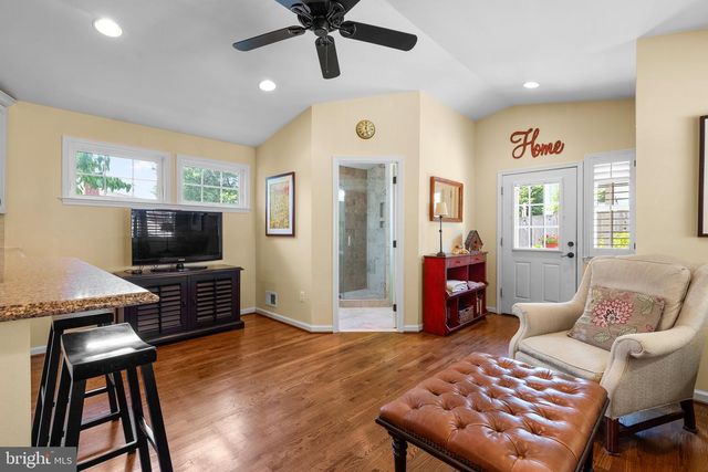 9714 NASSAU LN, Silver Spring, MD 20901