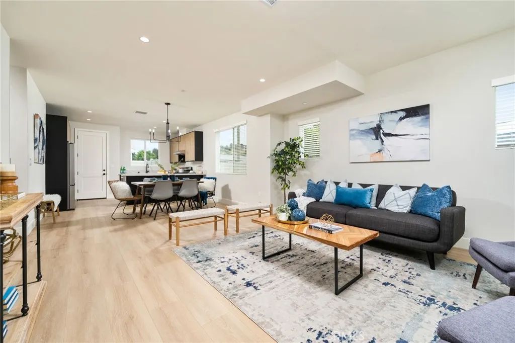 798 Amelia Avenue B, San Dimas, CA 91773