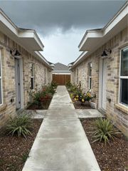 2613 E Israel Avenue, Alton, TX 78573