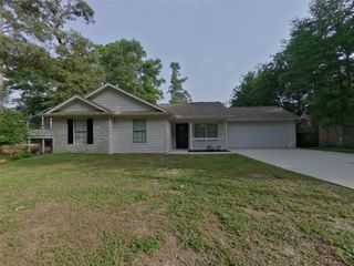 10457 Royal Andrews Drive, Conroe, TX 77303