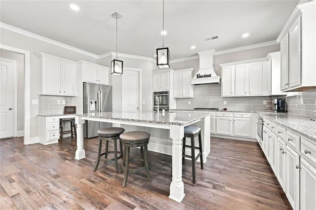 4550 Point Rock Drive, Buford, GA 30519
