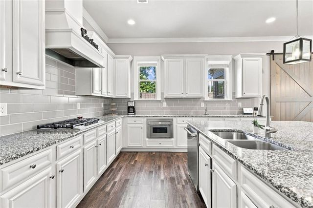 4550 Point Rock Drive, Buford, GA 30519
