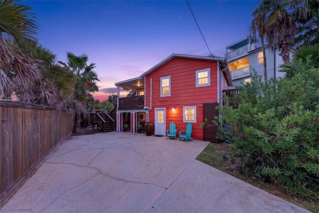 1625 S Station St, Port Aransas, TX 78373 — exterior