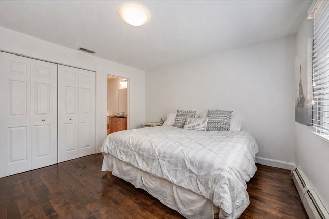 439 Dedham St C, Newton, MA 02459