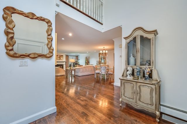 439 Dedham St C, Newton, MA 02459
