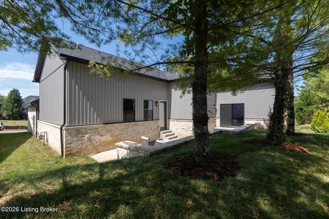 16712 Taddington Pl, Louisville, KY 40245
