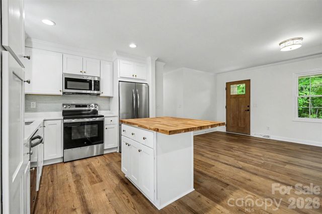 24454 Dillon Road, Albemarle, NC 28001