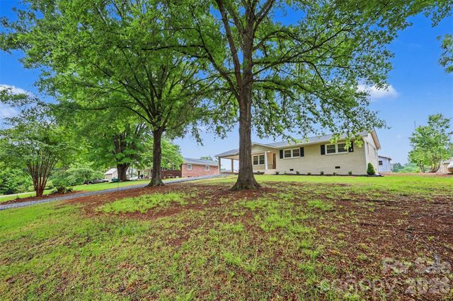 24454 Dillon Road, Albemarle, NC 28001