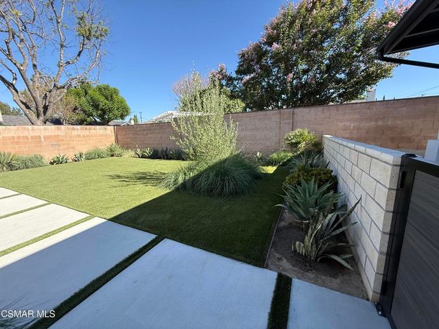 4245 Juneau Circle C, Simi Valley, CA 93063