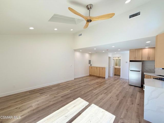 4245 Juneau Circle C, Simi Valley, CA 93063