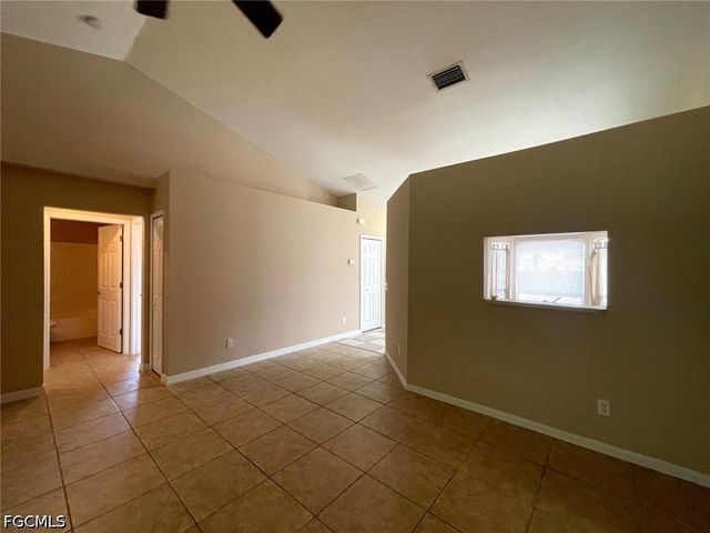 908 Cape Coral PKY W 908, Cape Coral, FL 33914
