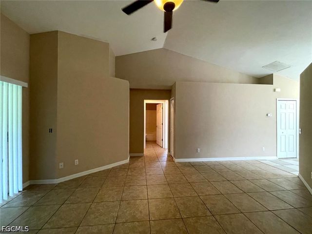 908 Cape Coral PKY W 908, Cape Coral, FL 33914