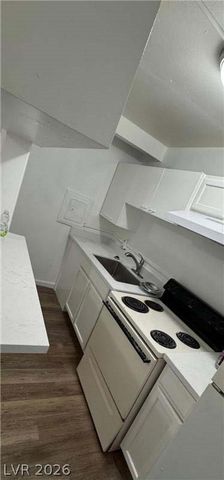 312 West Cleveland Avenue 8, Las Vegas, NV 89102