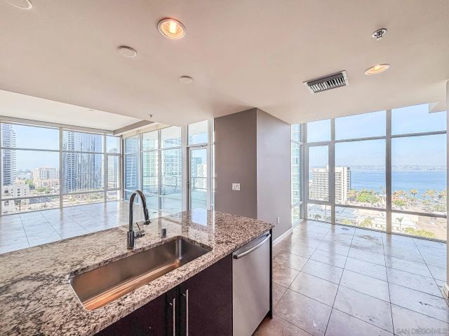 1262 Kettner 1504, San Diego, CA 92101