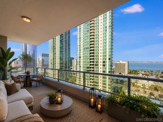 1262 Kettner 1504, San Diego, CA 92101