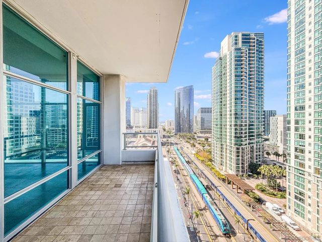 1262 Kettner 1504, San Diego, CA 92101