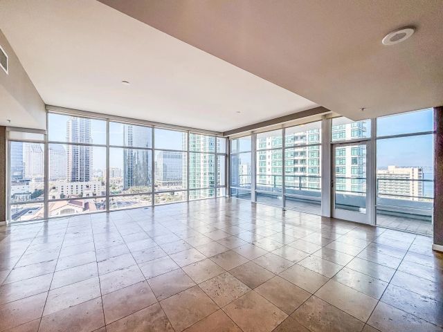 1262 Kettner 1504, San Diego, CA 92101