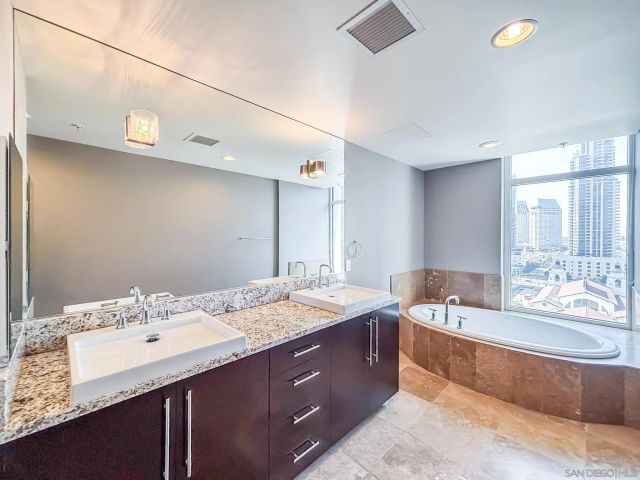 1262 Kettner 1504, San Diego, CA 92101
