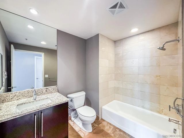 1262 Kettner 1504, San Diego, CA 92101