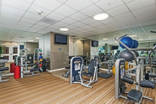 1262 Kettner 1504, San Diego, CA 92101