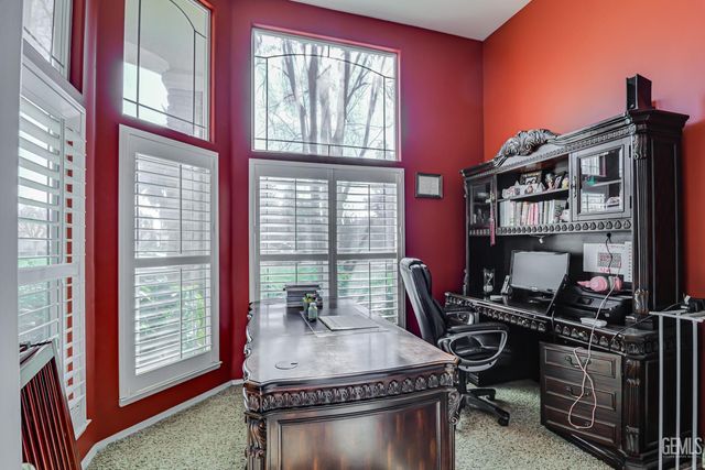 12800 Dove Creek Drive, Bakersfield, CA 93312