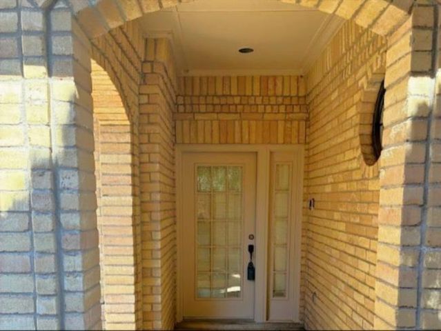 10215 River Plantation DR B, Austin, TX 78747