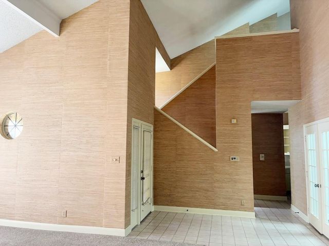10215 River Plantation DR B, Austin, TX 78747
