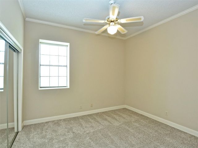 10215 River Plantation DR B, Austin, TX 78747
