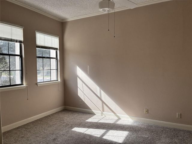 10215 River Plantation DR B, Austin, TX 78747