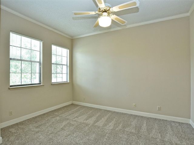 10215 River Plantation DR B, Austin, TX 78747