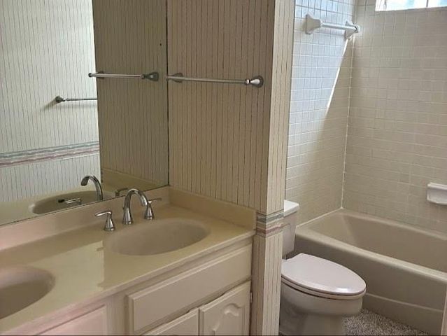10215 River Plantation DR B, Austin, TX 78747