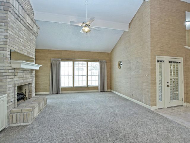 10215 River Plantation DR B, Austin, TX 78747